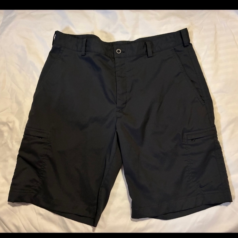 Nike Golf Men’s Dri Fit Zip Pocket Cargo Shorts